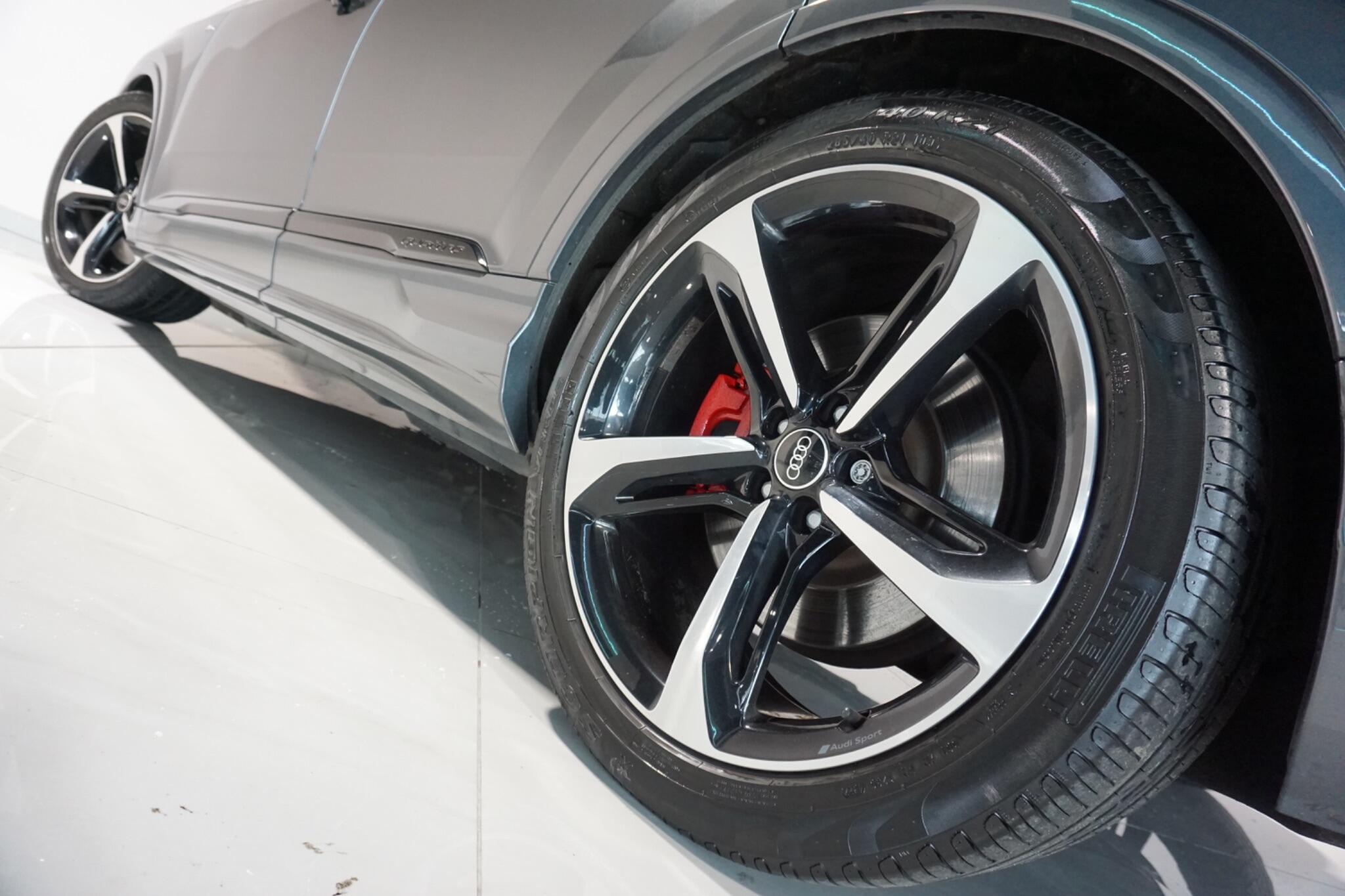 Audi Q7 3.0 TFSIe V6 55 Black Edition SUV 5dr Petrol Plug-in Hybrid Tiptronic quattro Euro 6 (s/s) 17.9kWh (381 ps)